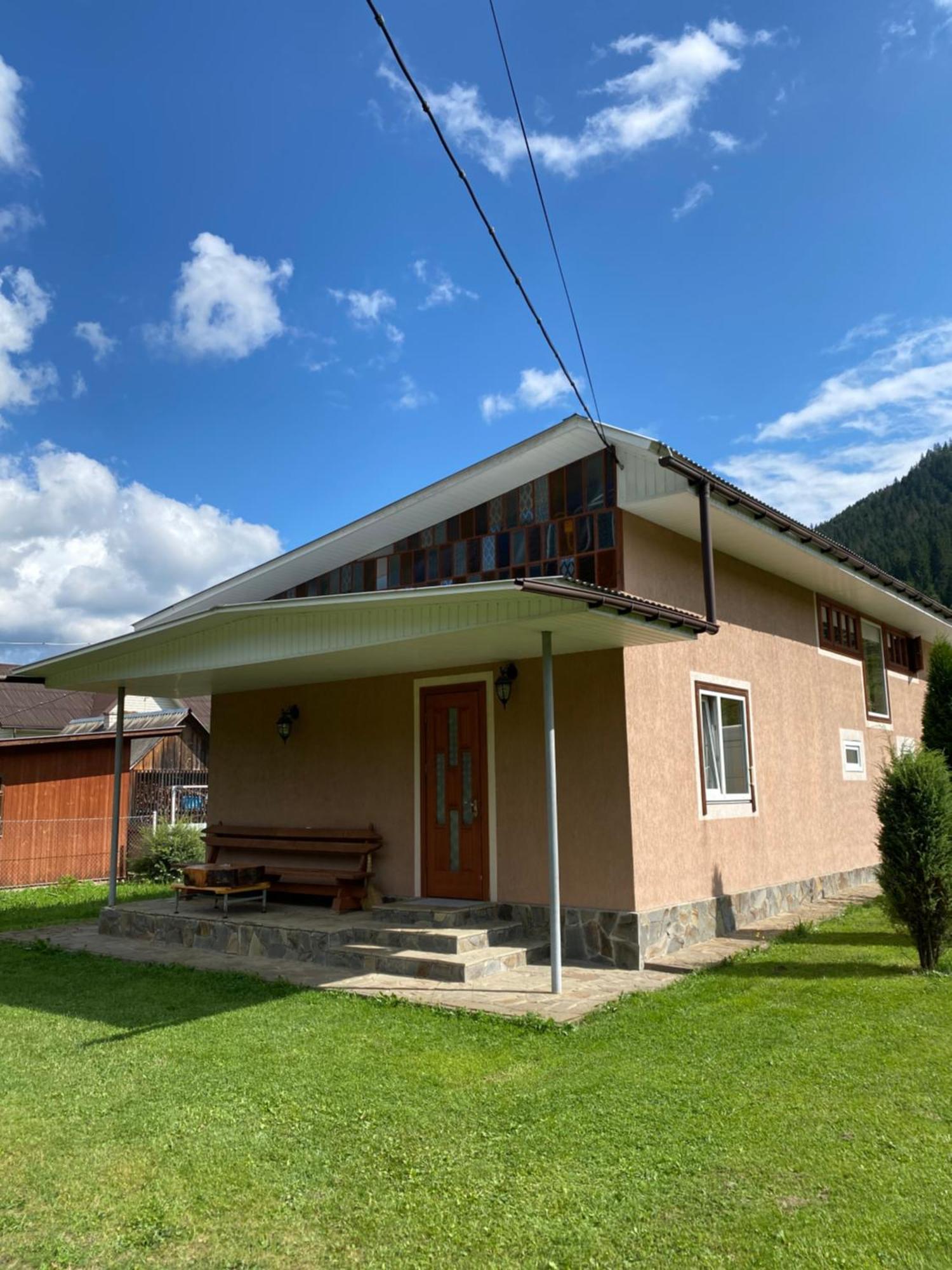 Затишний Будиночок Біля Річки Krivorovnya Exterior foto